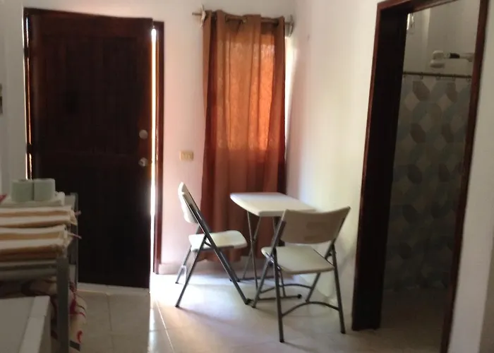 Roberto Apartment